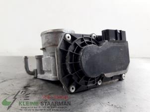 Gebruikte Gasklephuis Suzuki Splash 1.0 12V Prijs € 62,50 Margeregeling aangeboden door Kleine Staarman B.V. Autodemontage