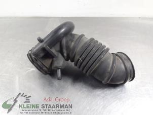 Gebruikte Aanzuigslang Lucht Kia Rio II (DE) 1.4 16V Prijs € 42,50 Margeregeling aangeboden door Kleine Staarman B.V. Autodemontage