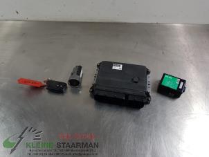 Gebruikte Contactslot + computer Toyota Prius (ZVW3) 1.8 16V Prijs € 125,00 Margeregeling aangeboden door Kleine Staarman B.V. Autodemontage