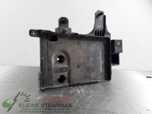 Gebruikte Accubak Mitsubishi Colt CZC 1.5 16V Prijs € 42,50 Margeregeling aangeboden door Kleine Staarman B.V. Autodemontage