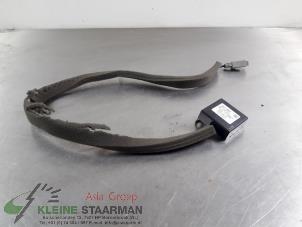 Gebruikte GPS Antenne Nissan Qashqai (J10) 2.0 16V Prijs € 60,00 Margeregeling aangeboden door Kleine Staarman B.V. Autodemontage