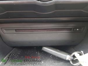 Gebruikte CD Speler Mazda 3 (BM/BN) 2.0 SkyActiv-G 120 16V Prijs € 125,00 Margeregeling aangeboden door Kleine Staarman B.V. Autodemontage