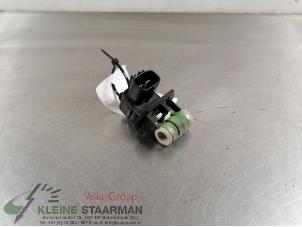Gebruikte Koelvin relais Kia Sorento II (XM) 2.4 16V 4x2 Prijs op aanvraag aangeboden door Kleine Staarman B.V. Autodemontage