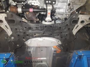Gebruikte Subframe Kia Niro I (DE) 1.6 GDI Hybrid Prijs € 175,00 Margeregeling aangeboden door Kleine Staarman B.V. Autodemontage