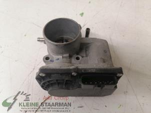 Gebruikte Gasklephuis Nissan Pixo (D31S) 1.0 12V Prijs € 42,50 Margeregeling aangeboden door Kleine Staarman B.V. Autodemontage