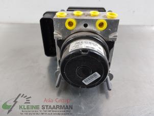 Gebruikte ABS Pomp Toyota Yaris III (P13) 1.0 12V VVT-i Prijs € 100,00 Margeregeling aangeboden door Kleine Staarman B.V. Autodemontage