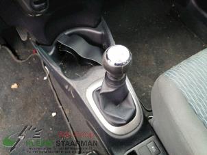 Gebruikte Pookknop Toyota Yaris III (P13) 1.0 12V VVT-i Prijs € 50,00 Margeregeling aangeboden door Kleine Staarman B.V. Autodemontage