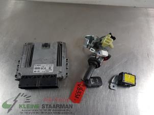 Gebruikte Contactslot + computer Hyundai i30 Wagon (GDHF5) 1.6 CRDi 16V VGT Prijs € 175,00 Margeregeling aangeboden door Kleine Staarman B.V. Autodemontage