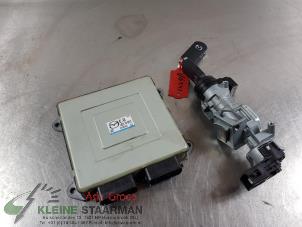 Gebruikte Kontaktslot + computer Mazda 5 (CR19) 1.8i 16V Prijs € 125,00 Margeregeling aangeboden door Kleine Staarman B.V. Autodemontage