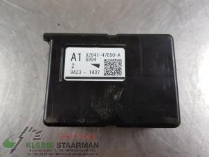 Gebruikte Comfort Module Toyota C-HR (X1,X5) 1.8 16V Hybrid Prijs € 100,00 Margeregeling aangeboden door Kleine Staarman B.V. Autodemontage