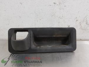 Gebruikte Schakelaar achterklep Kia Sportage (QL) 1.6 CRDi 16V 116 Prijs € 75,00 Margeregeling aangeboden door Kleine Staarman B.V. Autodemontage