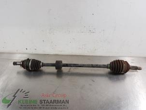 Gebruikte Aandrijfas rechts-voor Daihatsu Cuore (L251/271/276) 1.0 12V DVVT Prijs € 42,50 Margeregeling aangeboden door Kleine Staarman B.V. Autodemontage