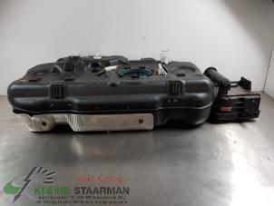 Gebruikte Tank Kia Niro I (DE) 1.6 GDI Hybrid Prijs € 100,00 Margeregeling aangeboden door Kleine Staarman B.V. Autodemontage