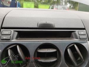 Gebruikte Display Interieur Mazda 6 Sportbreak (GY19/89) 2.0i 16V S-VT Prijs € 50,00 Margeregeling aangeboden door Kleine Staarman B.V. Autodemontage