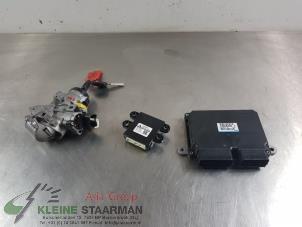 Gebruikte Contactslot + computer Mitsubishi ASX 1.6 MIVEC 16V Prijs € 302,50 Inclusief btw aangeboden door Kleine Staarman B.V. Autodemontage