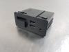 Mazda MX-5 (ND) 2.0 SkyActiv G-184 16V AUX/USB aansluiting