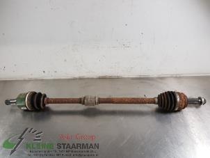 Gebruikte Steekas rechts-voor Mitsubishi ASX 1.6 MIVEC 16V Prijs € 60,00 Margeregeling aangeboden door Kleine Staarman B.V. Autodemontage