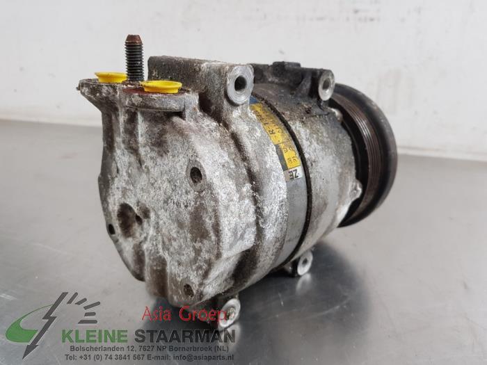 Aircopomp van een Daewoo Kalos (SF48) 1.4 16V 2007