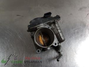 Gebruikte Gasklephuis Nissan Juke (F15) 1.6 16V Prijs € 42,50 Margeregeling aangeboden door Kleine Staarman B.V. Autodemontage