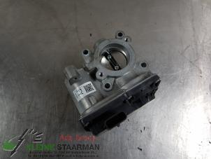 Gebruikte Gasklephuis Nissan Micra (K14) 0.9 IG-T 12V Prijs € 75,00 Margeregeling aangeboden door Kleine Staarman B.V. Autodemontage