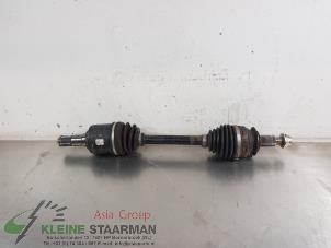 Gebruikte Aandrijfas links-voor Mazda CX-5 II (KF) 2.2 SkyActiv-D 150 16V 2WD Prijs € 90,00 Margeregeling aangeboden door Kleine Staarman B.V. Autodemontage