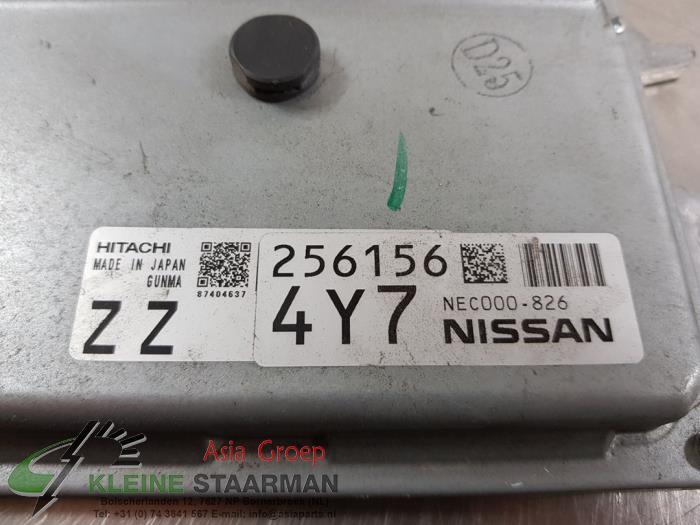 Kontaktslot + computer van een Nissan Micra (K13) 1.2 12V 2015