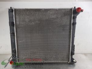 Gebruikte Radiateur Kia Sportage (QL) 1.6 T-GDI 177 16V 4x4 Prijs € 100,00 Margeregeling aangeboden door Kleine Staarman B.V. Autodemontage