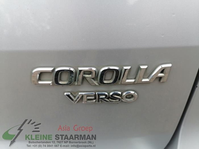 Vulpijp Brandstoftank van een Toyota Corolla Verso (E12) 1.8 16V VVT-i 2003