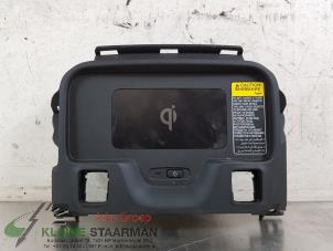 Gebruikte Module Telefoon Toyota Corolla (E21/EA1/EH1) 1.2 16V Turbo Prijs € 125,00 Margeregeling aangeboden door Kleine Staarman B.V. Autodemontage