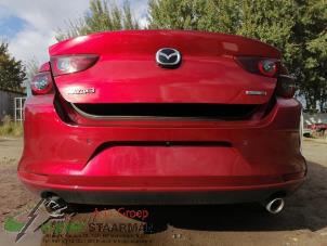 Gebruikte Achterbumper Mazda 3 (BP) 2.0 SkyActiv-X 180 M Hybrid 16V Prijs op aanvraag aangeboden door Kleine Staarman B.V. Autodemontage
