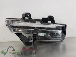 Gebruikte Dagrijverlichting rechts Mazda CX-30 (DM) 2.0 e-SkyActiv X 186 16V Prijs op aanvraag aangeboden door Kleine Staarman B.V. Autodemontage