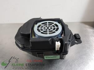 Gebruikte Speaker Mazda CX-30 (DM) 2.0 e-SkyActiv X 186 16V Prijs op aanvraag aangeboden door Kleine Staarman B.V. Autodemontage