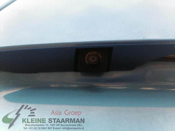 Achteruitrij Camera van een Nissan Micra (K14) 0.9 IG-T 12V 2018