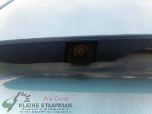 Gebruikte Camera achteruitrijden Nissan Micra (K14) 0.9 IG-T 12V Prijs op aanvraag aangeboden door Kleine Staarman B.V. Autodemontage