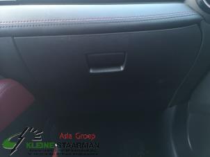 Gebruikte Dashboardkastje Mazda CX-3 2.0 SkyActiv-G 120 Prijs op aanvraag aangeboden door Kleine Staarman B.V. Autodemontage