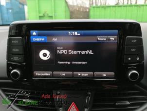 Gebruikte Navigatie Systeem Hyundai i30 (PDEB5/PDEBB/PDEBD/PDEBE) 1.4 T-GDI 16V Prijs op aanvraag aangeboden door Kleine Staarman B.V. Autodemontage