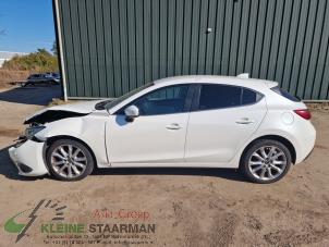 Gebruikte Stijl midden-links Mazda 3 (BM/BN) 2.2 SkyActiv-D 150 16V Prijs op aanvraag aangeboden door Kleine Staarman B.V. Autodemontage