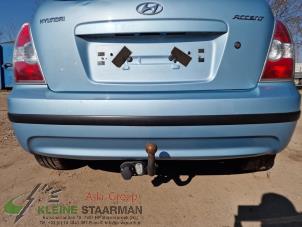 Gebruikte Achterbumper Hyundai Accent 1.4i 16V Prijs op aanvraag aangeboden door Kleine Staarman B.V. Autodemontage