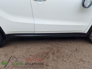 Gebruikte Sideskirt links Suzuki Vitara (LY/MY) 1.4 S Turbo 16V Prijs € 100,00 Margeregeling aangeboden door Kleine Staarman B.V. Autodemontage