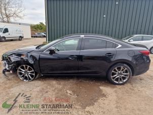 Gebruikte Middenstijl links Mazda 6 (GJ/GH/GL) 2.2 SkyActiv-D 150 16V Prijs op aanvraag aangeboden door Kleine Staarman B.V. Autodemontage