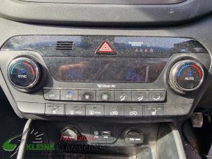 Gebruikte Chaufage Bedieningspaneel Hyundai Tucson (TL) 1.7 CRDi 16V 2WD Prijs € 125,00 Margeregeling aangeboden door Kleine Staarman B.V. Autodemontage