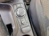 Mazda 2 (DJ/DL) 1.5 SkyActiv-G 90 Navigatie bedienings paneel
