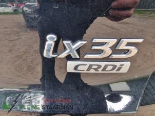 Gebruikte Fusee links-achter Hyundai iX35 (LM) 1.7 CRDi 16V Prijs op aanvraag aangeboden door Kleine Staarman B.V. Autodemontage