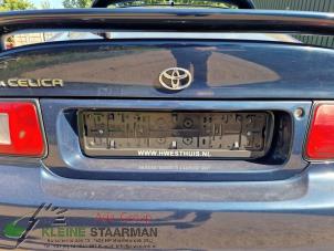 Gebruikte Kentekenplaathouder achter Toyota Celica (T20) 1.8i 16V Prijs op aanvraag aangeboden door Kleine Staarman B.V. Autodemontage