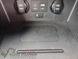 Gebruikte Telefoon (diversen) Hyundai i30 (PDEB5/PDEBB/PDEBD/PDEBE) 1.4 T-GDI 16V Prijs € 75,00 Margeregeling aangeboden door Kleine Staarman B.V. Autodemontage