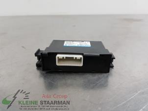 Gebruikte Module keyless vehicle Mazda CX-3 (DJ/DK) 2.0 SkyActiv-G 120 Prijs op aanvraag aangeboden door Kleine Staarman B.V. Autodemontage