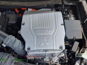 Gebruikte Motor Beschermplaat Mitsubishi Outlander (GF/GG) 2.4 16V PHEV 4x4 Prijs op aanvraag aangeboden door Kleine Staarman B.V. Autodemontage
