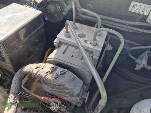 Gebruikte ABS Pomp Mazda MX-5 (NB18/35/8C) 1.6i 16V Prijs op aanvraag aangeboden door Kleine Staarman B.V. Autodemontage