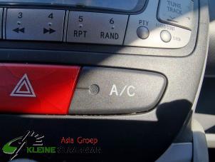 Gebruikte Airco Schakelaar Toyota Aygo (B10) 1.0 12V VVT-i Prijs op aanvraag aangeboden door Kleine Staarman B.V. Autodemontage