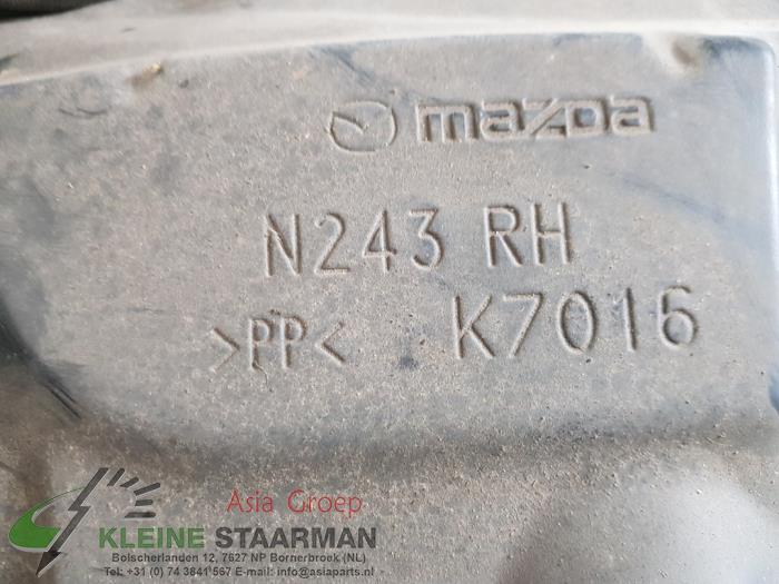 Modderkuip van een Mazda MX-5 (ND) 1.5 Skyactiv G-131 16V 2017